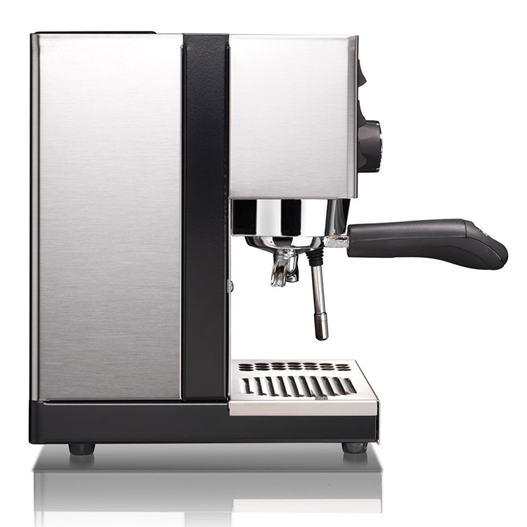 �����`���I�G�X�v���b�\���[�J�[�V���r�A�i�x�[�X�t���j�Z�b�g