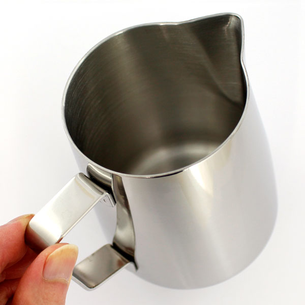 Revolution ���{�����[�V���� �U ���e�A�[�g�s�b�`���[