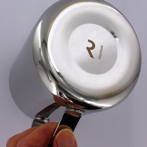 Revolution ���{�����[�V���� �U �N���V�b�N�s�b�`���[�T�C�Y��r