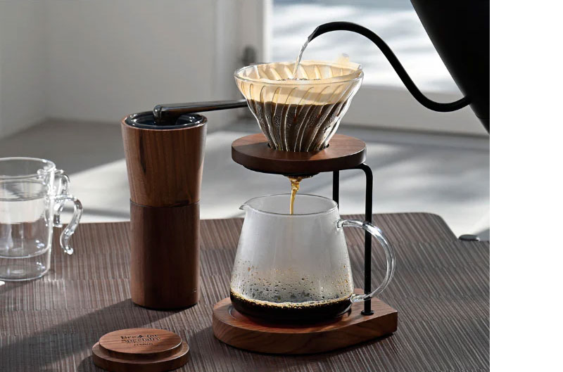 �n���I �E�H�[���i�b�g �V���[�Y 