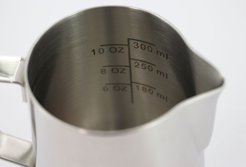 ���g���E�F�A ���e�A�[�g�s�b�`���[