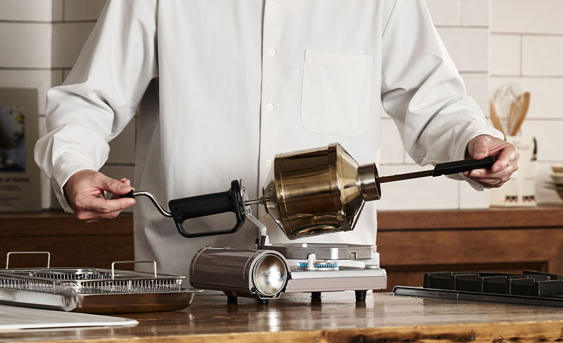 �C���^�j �R�[�q�[���[�X�^�[ 