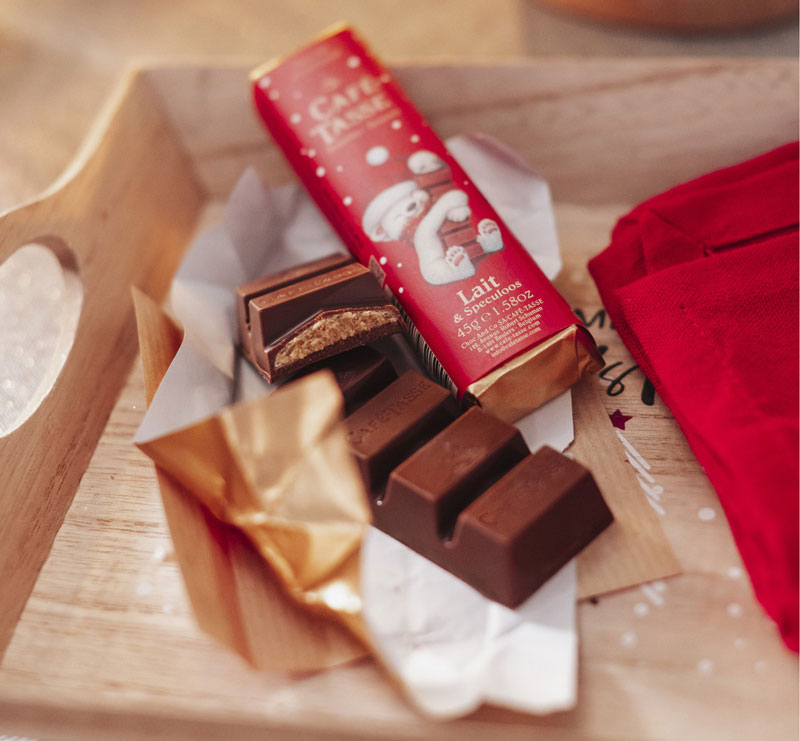 �N���X�}�X�p�b�P�[�W�̃J�t�F�^�b�Z