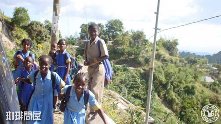 �u���[�}�E���e�����i